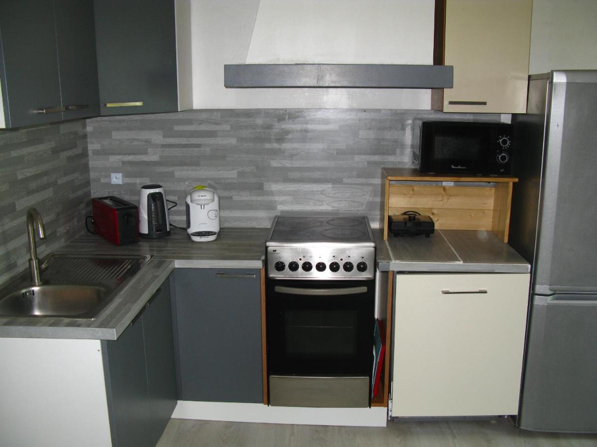 Location& Gites Sarrians Exterior foto